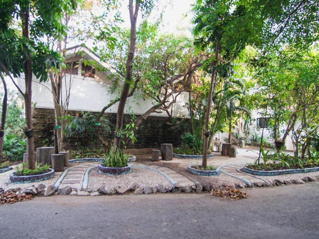 Chayada Garden House And Resort Hotel Nakhonratchasima Exterior foto